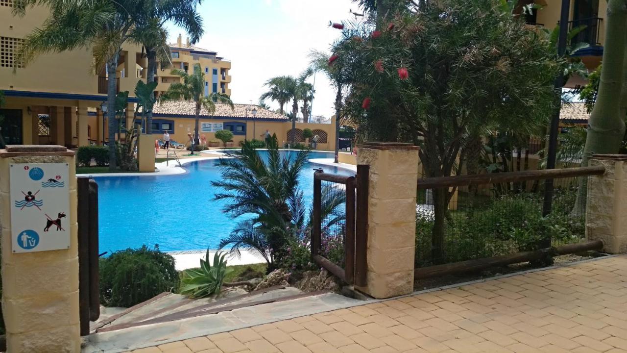 Apartamento Estudio Los Naranjos De Nueva Alcantara Marbella Exterior foto