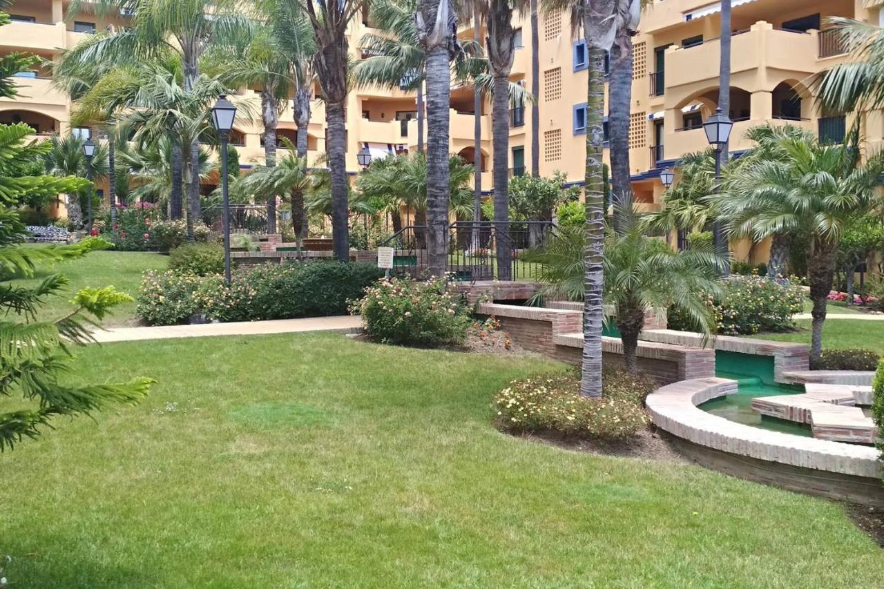 Apartamento Estudio Los Naranjos De Nueva Alcantara Marbella Exterior foto